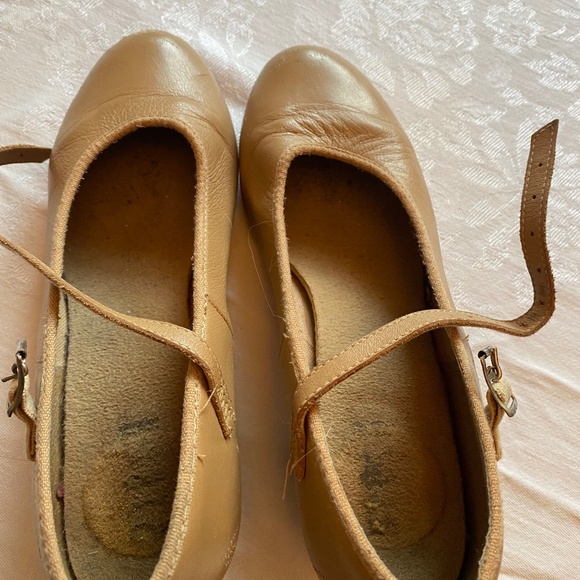 Bloch Beige tap heels - Picture 1 of 3